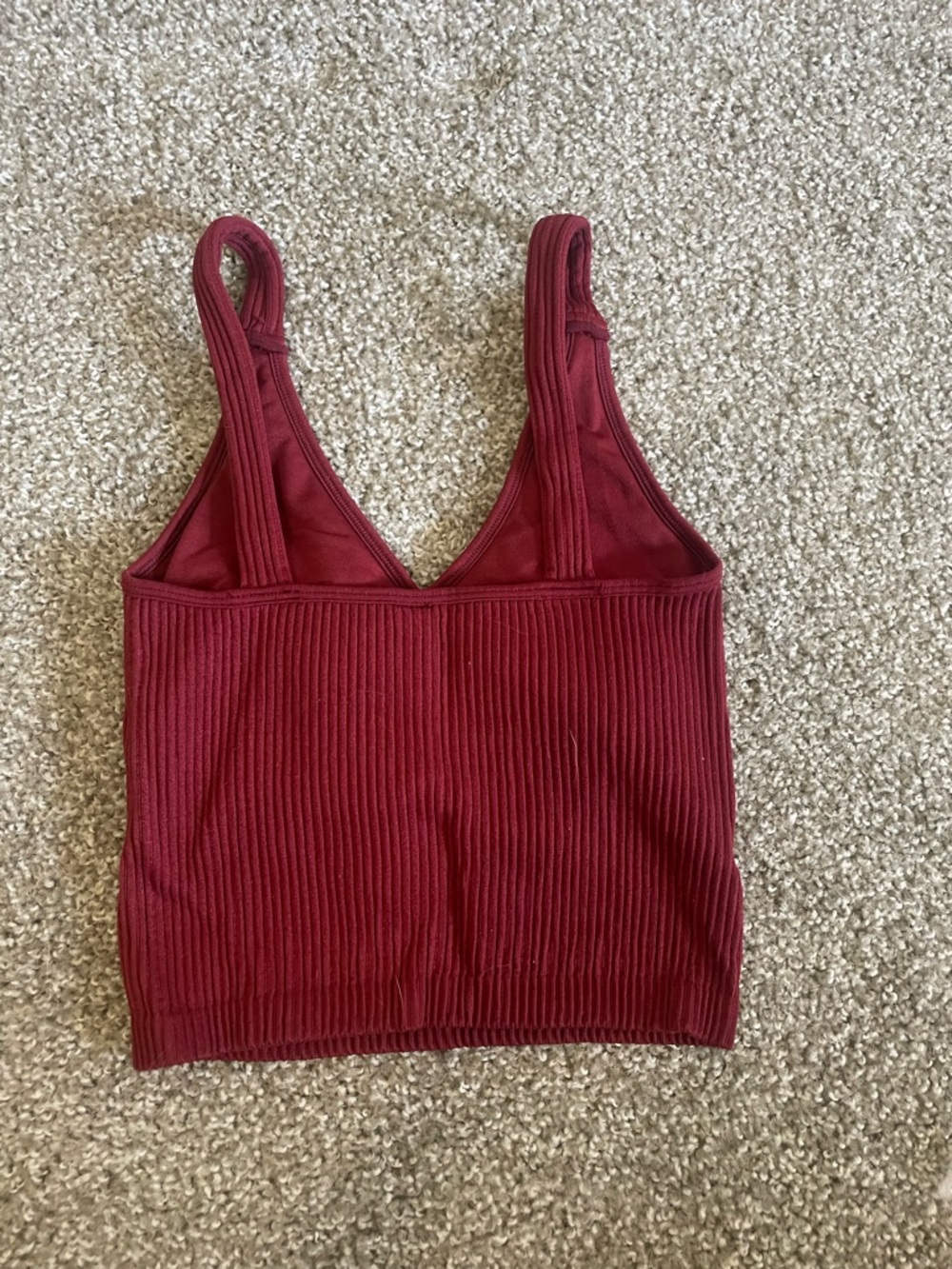 Ribbed V-Neck Crop Tank Top - Burgundy - Picture 2 of 4